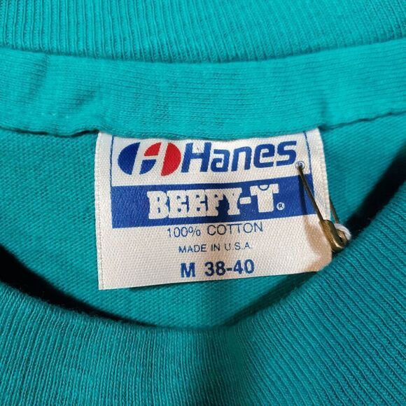 St. Thomas Shirt Mens Medium Green Graphic Fish Print Crewneck Hanes Vintage Tee - Picture 2 of 8